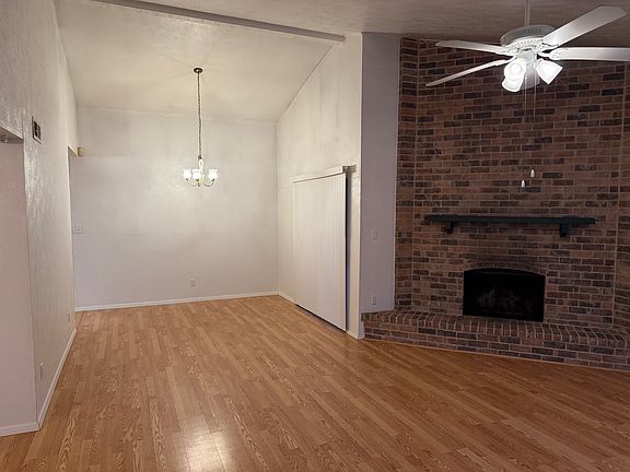 3rd image of 1527 Hardeman St