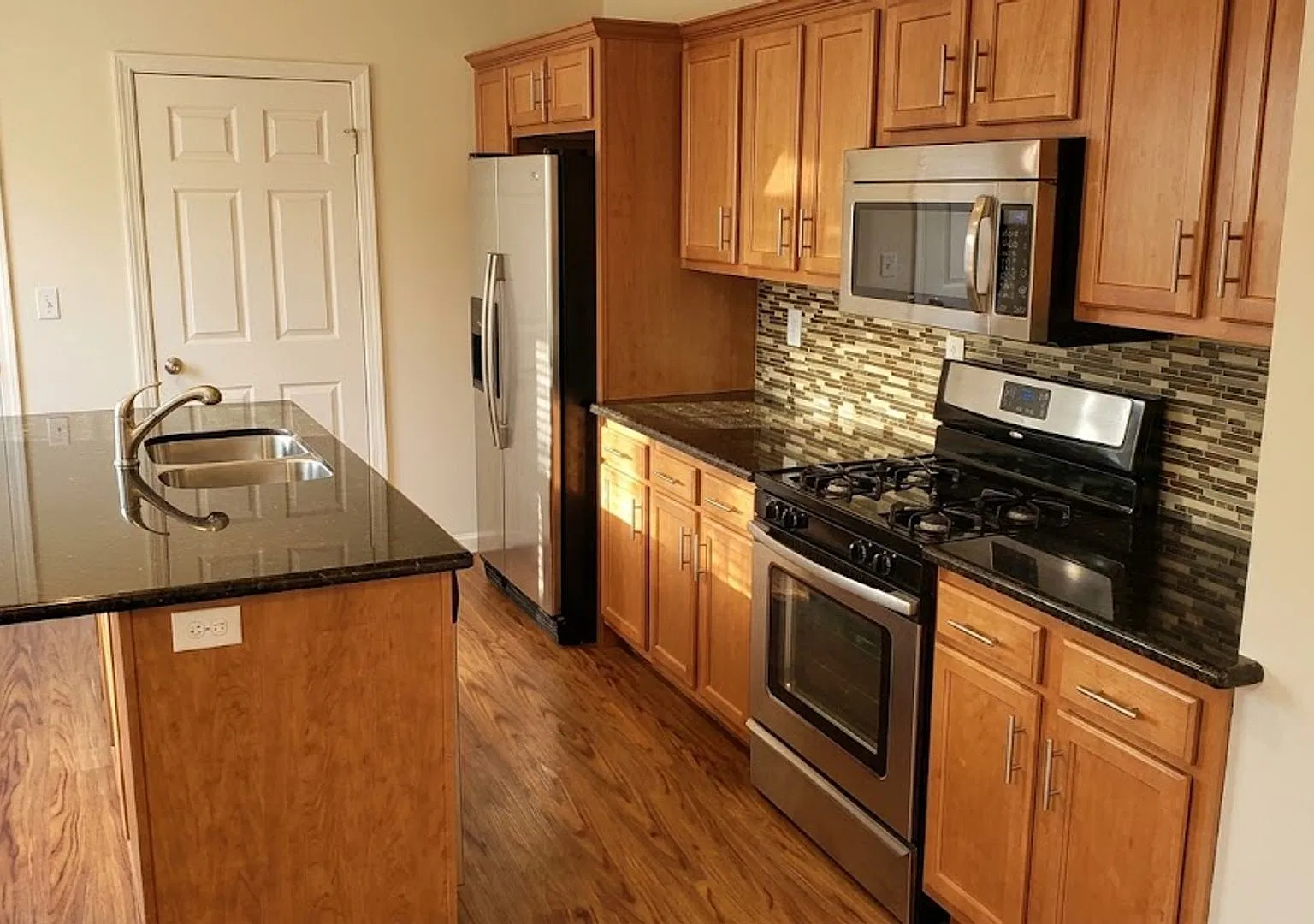 Student Housing - South Side Flats — Photo 2