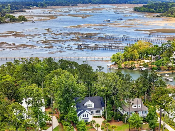 3891 Sawyers Island Dr, Mount Pleasant, SC 29466