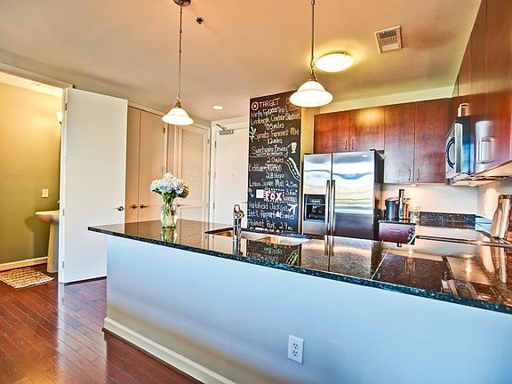 4th image of 711 Cosmopolitan Dr NE Unit 409
