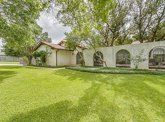 2nd image of 7801 Regatta Ct