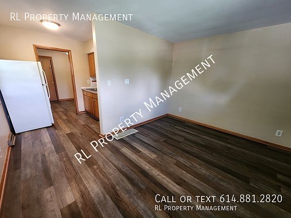 3rd image of 3025 Darfield Pl #3025