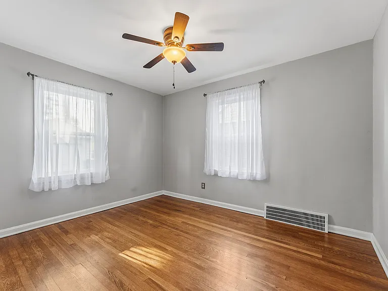 602 Huntmere Dr — Photo 7