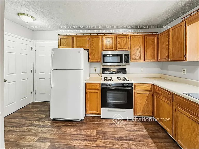 3302 Glynn Mill Dr — Photo 8