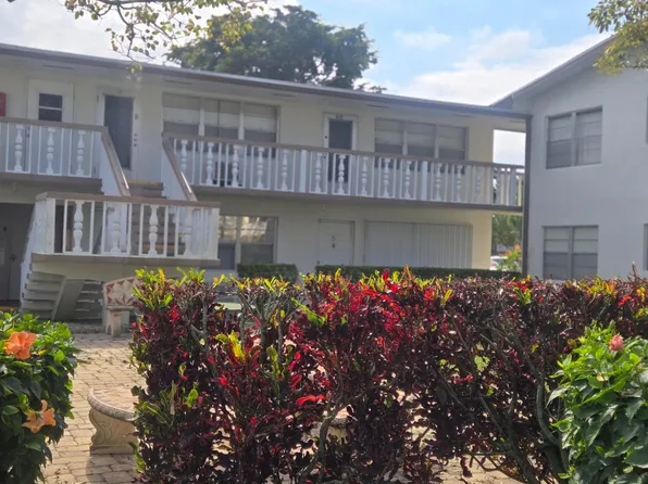 17 CAMBRIDGE A, West Palm Beach, FL 33417