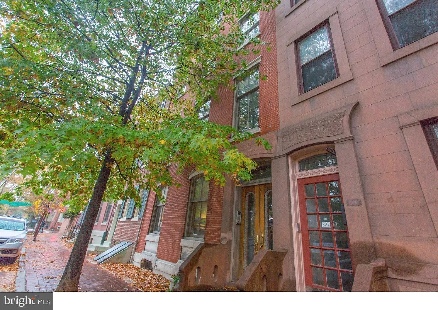 3 bed, 3.5 bath, 2000 sqft, $3,900 — Photo 1