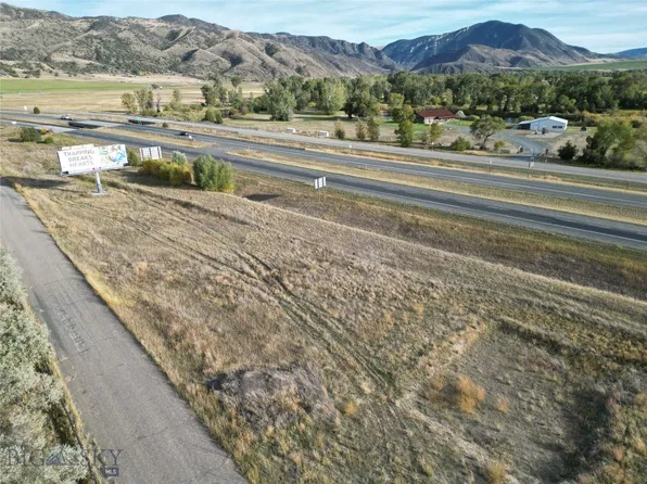 42 Irvine Ln, Cardwell, MT 59721