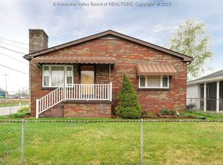 330 26th St, Dunbar, WV 25064