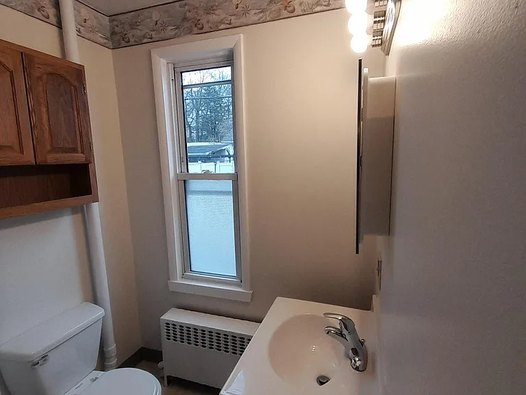 441 New St — Photo 28