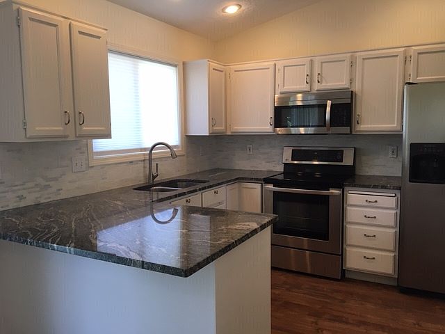 Lovely granite counters!