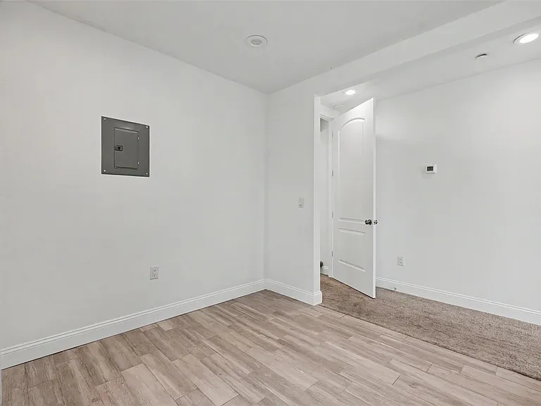 1018 7th Ave S — Photo 26