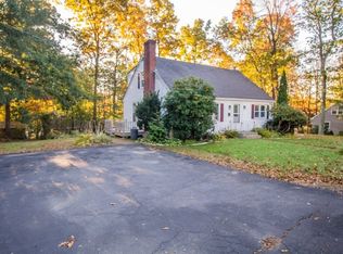 4 Ledyard Rd, Paxton, MA 01612