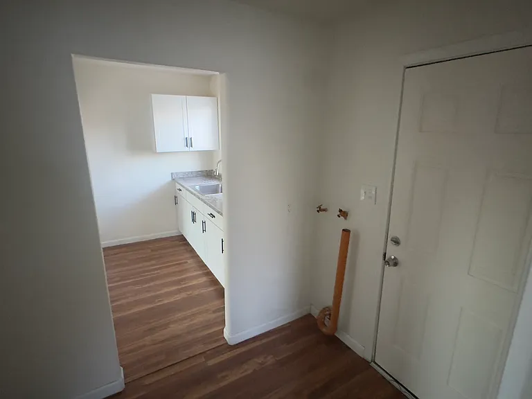 13860 Front St — Photo 6