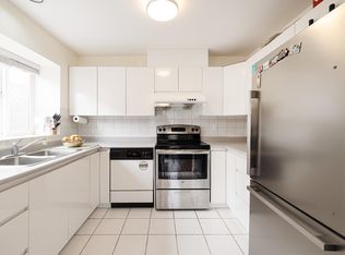 8573 Laurel St, Vancouver, BC V6P 3V4