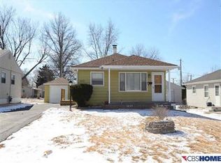 5831 Frederick St, Omaha, NE 68106