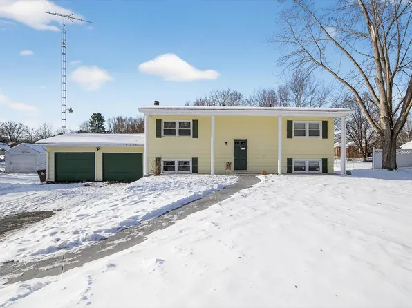 908 Springcrest Blvd, Jackson, MI 49203