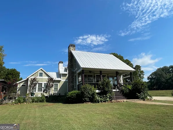 156 Lake Oglethorpe Dr, Arnoldsville, GA 30619