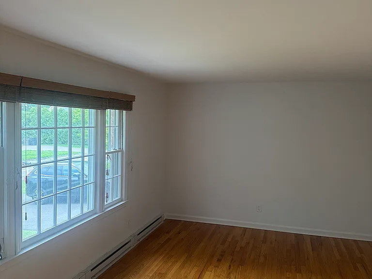 84 Parade Hill Rd — Photo 3