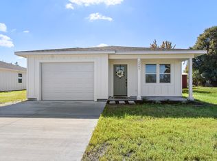 2402 E 16th Ct, Panama City, FL 32405