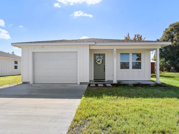 2402 E 16th Ct, Panama City, FL 32405