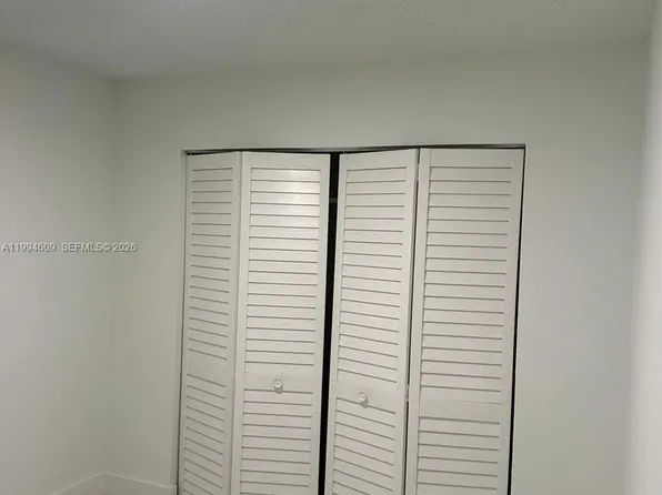 8794 SW 12th St APT 108, Miami, FL 33174