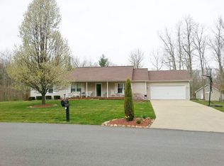 201 Brookridge Dr, Shady Spring, WV 25918