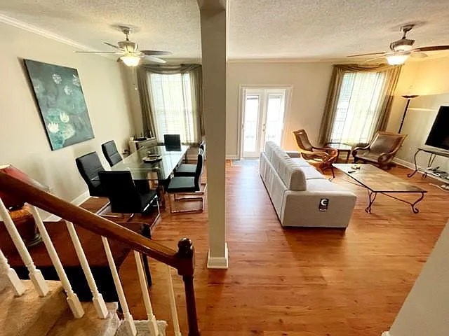323 Morgan St #2B — Photo 6