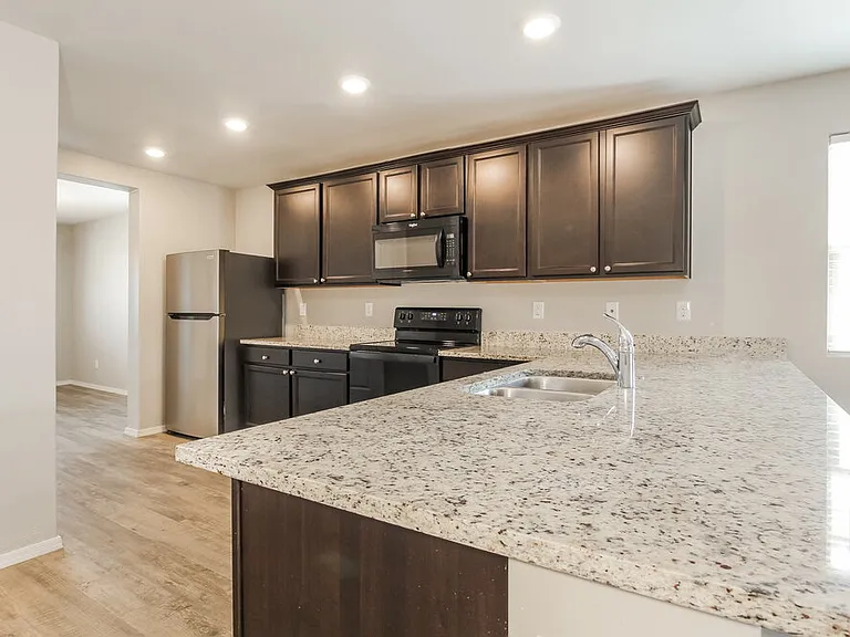 25371 W Long Ave — Photo 7