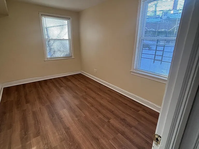 2820 Pomeroy Rd SE #2 — Photo 9