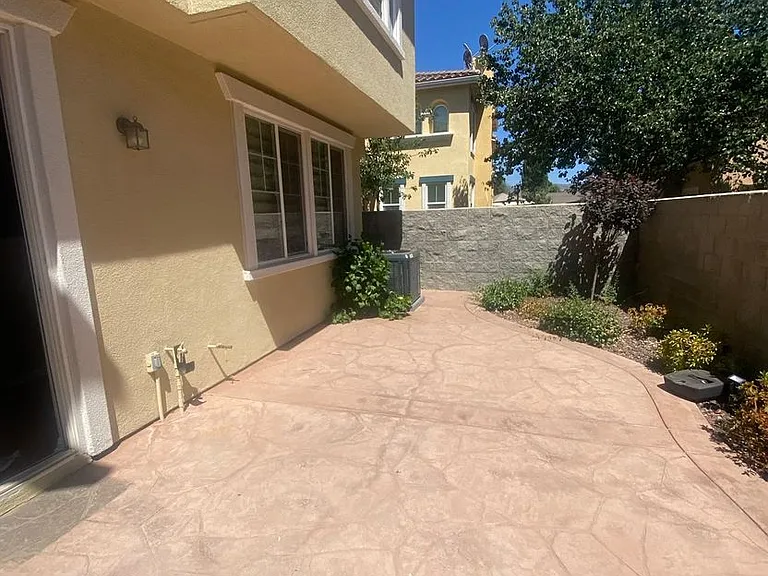4166 Laredo Ln #C — Photo 10