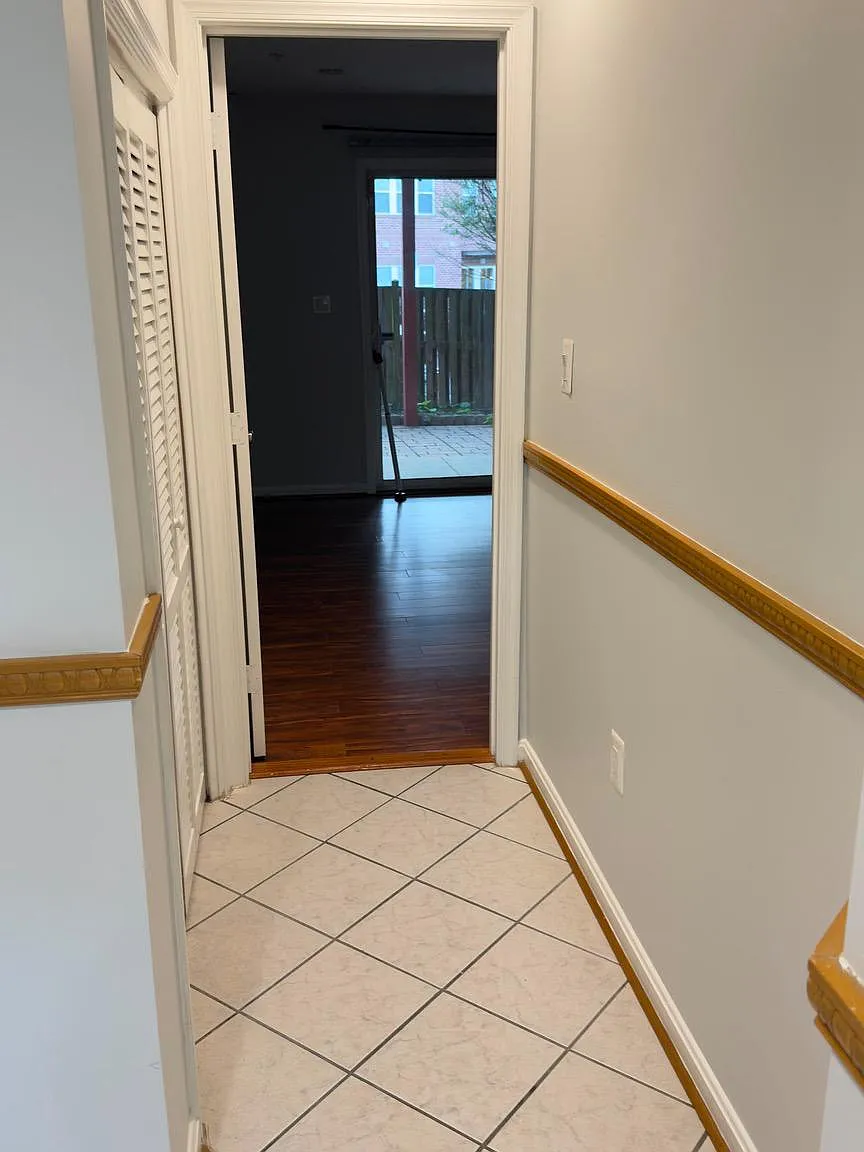 4 bed, 4.0 bath, 2264 sqft, $3,400 — Photo 3