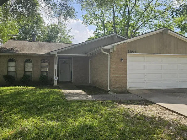 22903 Millgate Dr, Spring, TX 77373