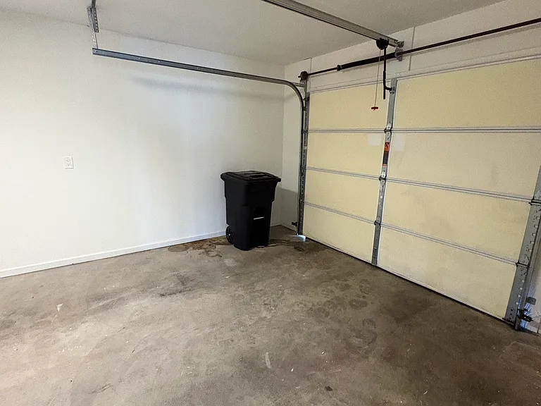113 Greystone Way — Photo 23