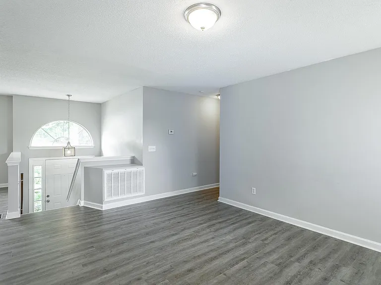 6130 Blue Ash Dr — Photo 14