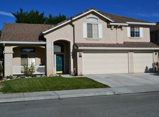 2150 Alturas Ct, Hollister, CA 95023