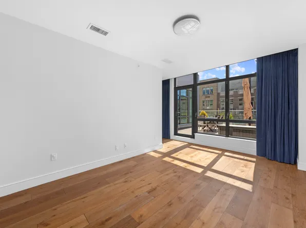 147 Hope Street image 5 of 11