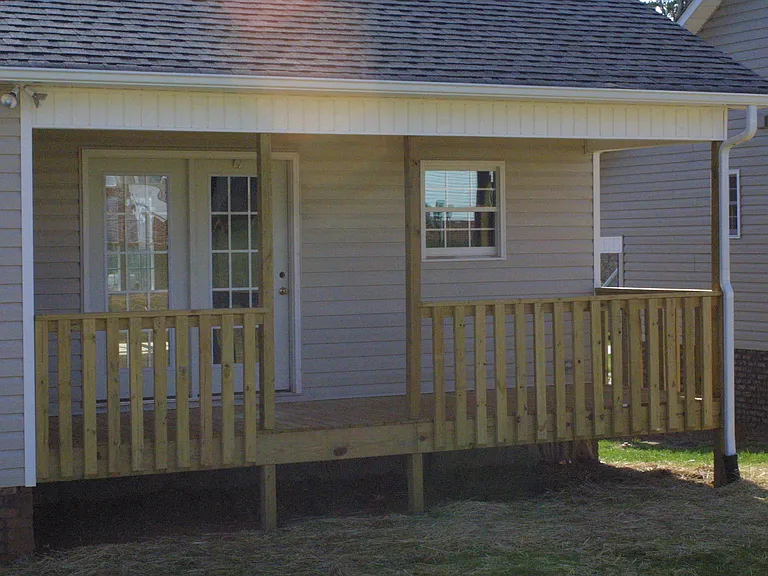1515 Mayfair Dr — Photo 12