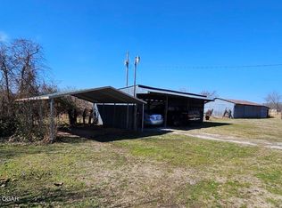 8116 Westview Rd, Neosho, MO 64850