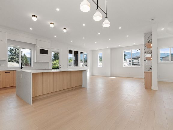 5th image of 45141 Watson Rd #8