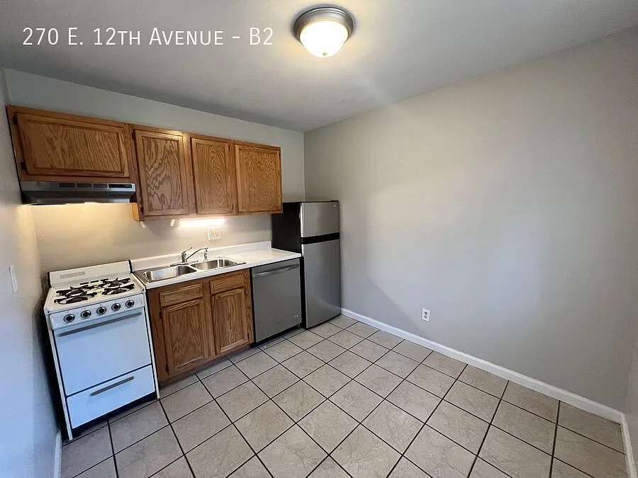 Available NOW 2 Bed Close to Everything OSU! — Photo 3