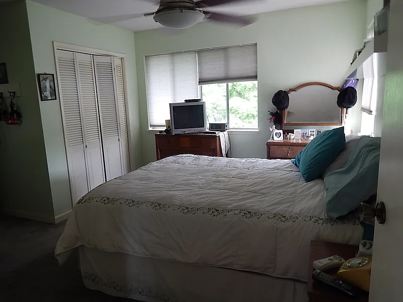 Thumbnail 12
