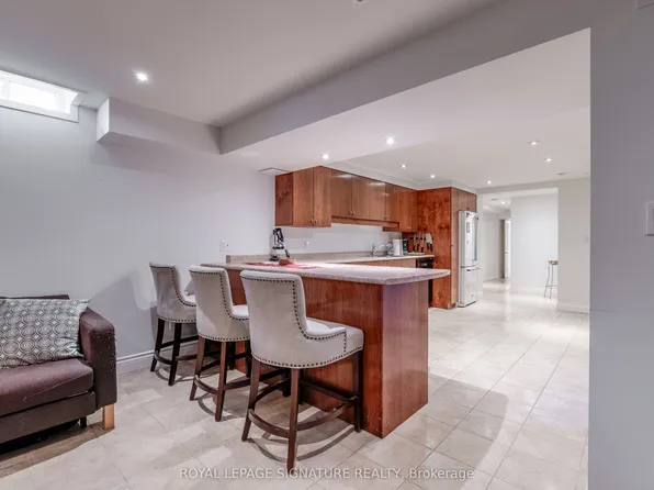 20 Stonemanse Ct, Toronto, ON M1G 3V3