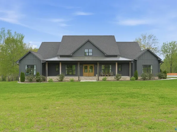 1332 Shoal Creek Trl NE, Arab, AL 35016