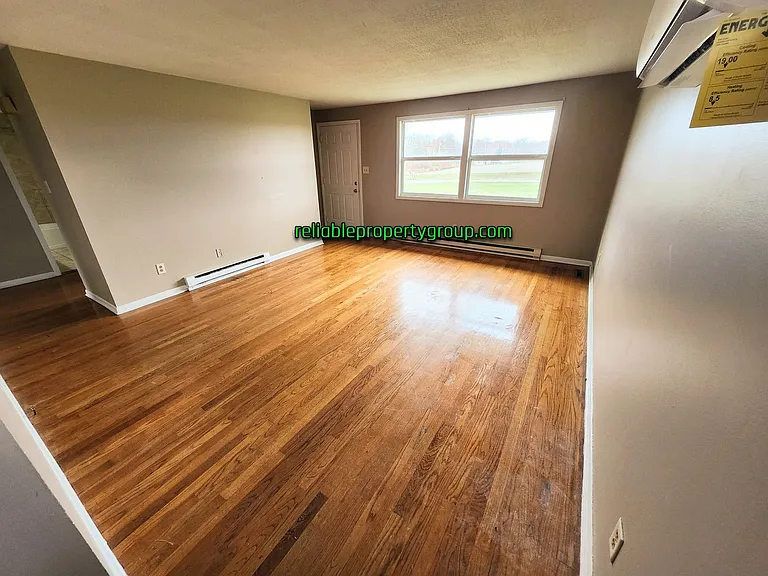10735 Old Decatur Rd — Photo 2