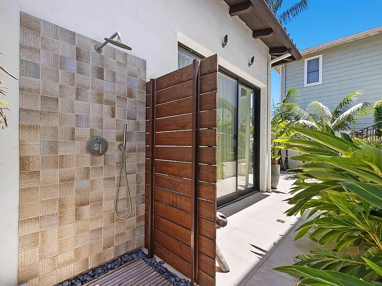 227 Neptune Ave — Photo 35
