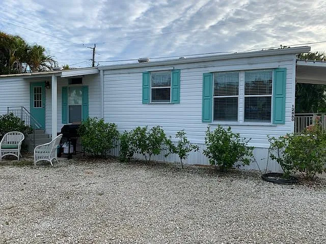 Building Photo - 15754 Candle Dr