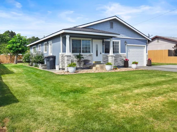 415 E Sylvan Dr, Othello, WA 99344
