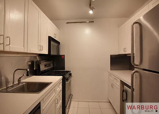 Sold by Warburg | media 2