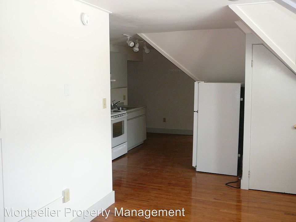 2nd image of 31 Barre St APT 7