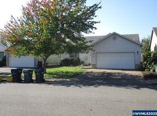 672 Monmouth Ave S, Monmouth, OR 97361